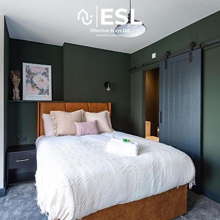 Central 5 Bedroom Townhouse Perfectly Located 2 Mins Walk From The Train Station Chester Luaran gambar